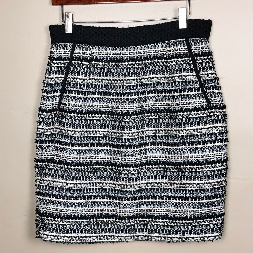 H&M black tweed skirt P025